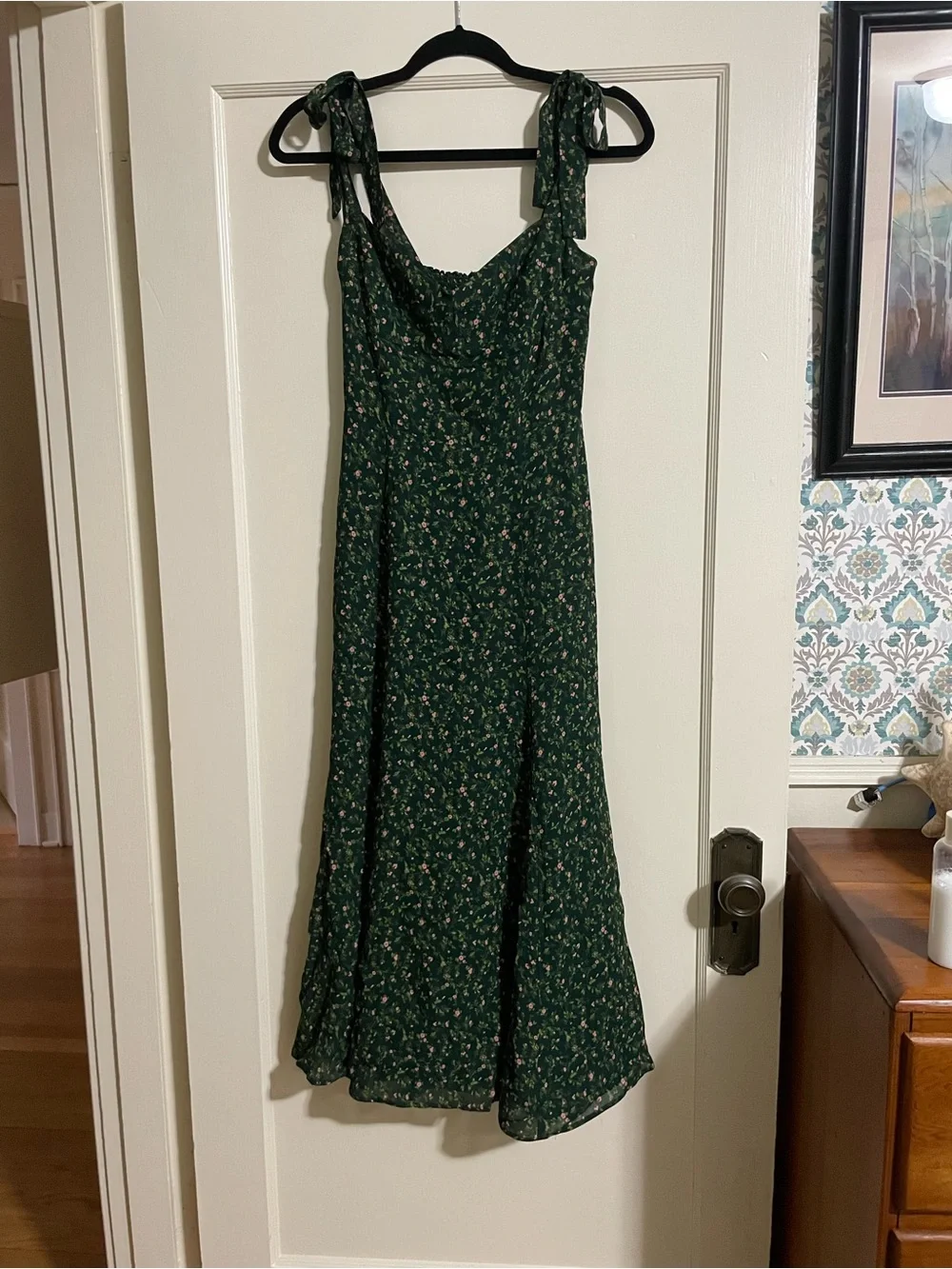 Reformation Nadira dress in Coriander Floral Green 4 - Picture 5 of 9